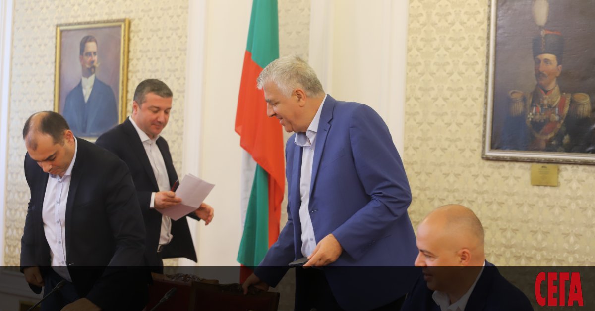 Левицата претърпя провал в опита си да намери съмишленици от