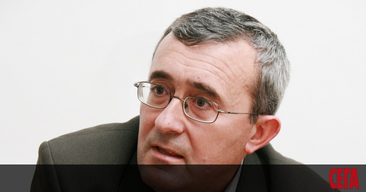 Шефът на КПКОНПИ подаде оставка.
Това не е подаване на оставка.