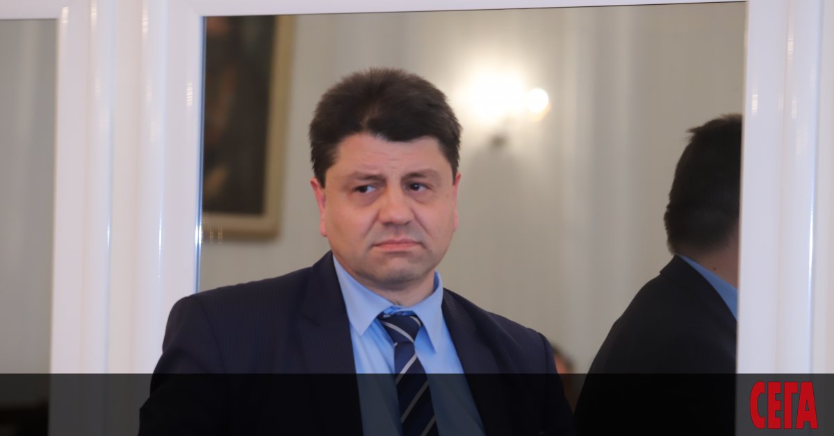 ГЕРБ оттегля кандидатурата на бившия депутат Красимир Ципов за председателското