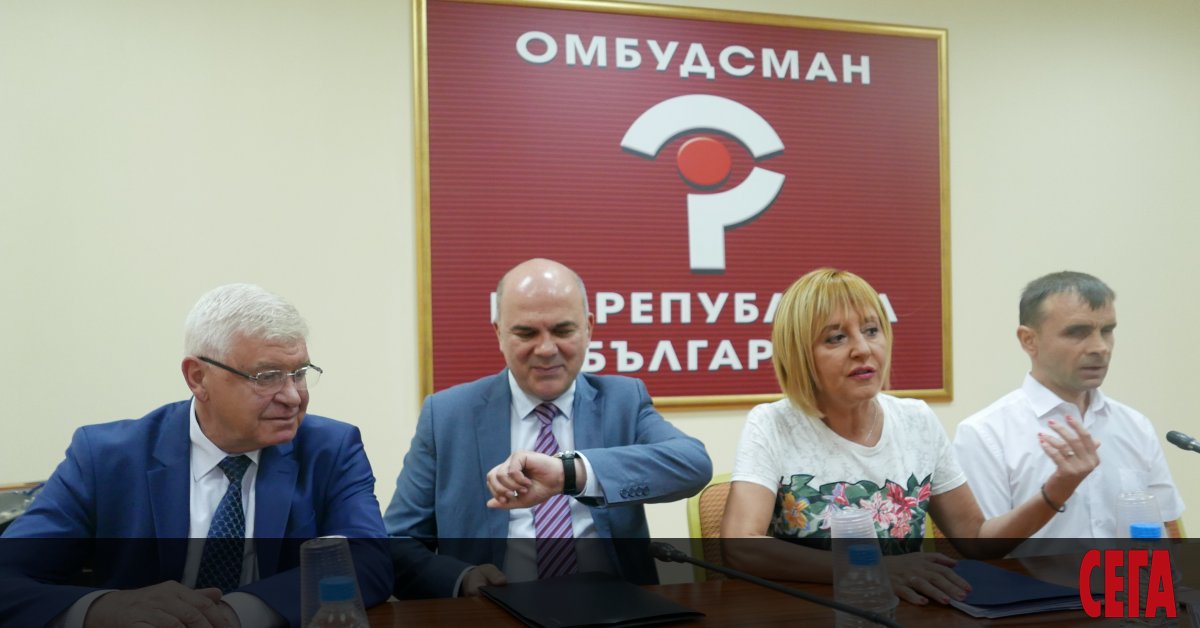 Социалният министър Бисер Петков обяви готовност да се обсъжда промяна на текстове