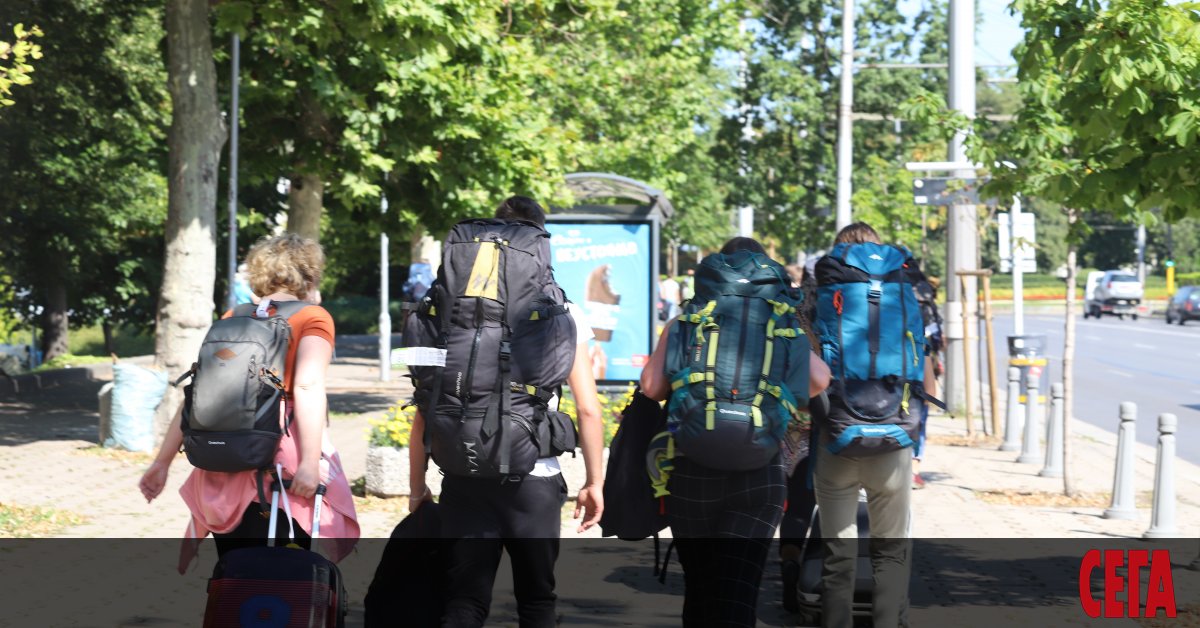 Studentskite Brigadi V Sash Ne Sa Otmeneni Sega