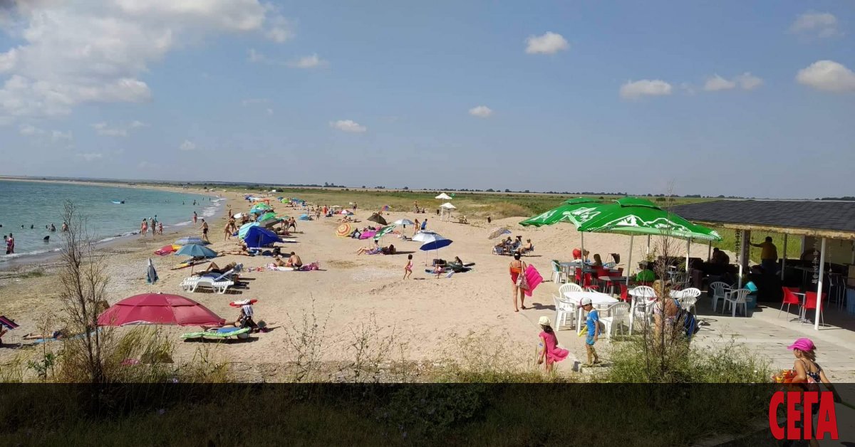 Ограниченията върху плажното къмпингуване ще трябва да минат тест в