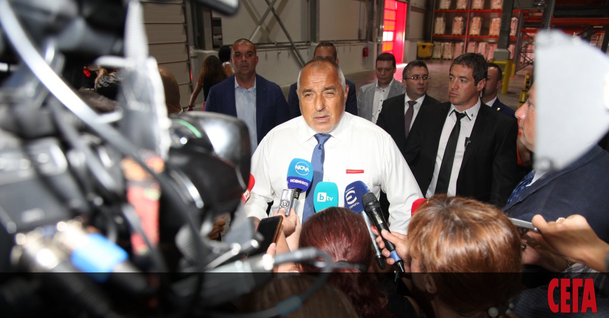 Премиерът Бойко Борисов, за когото мрачни теми като чумата по