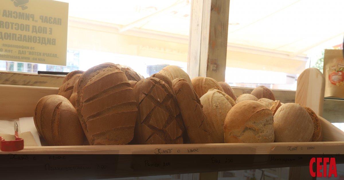 С около 10 стотинки се е повишила цената на хляба