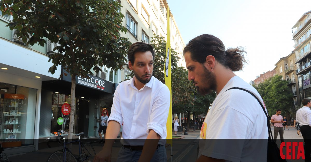 София, 23 август, горещина и пряхоляк отвсякъде. Чешмите в центъра,