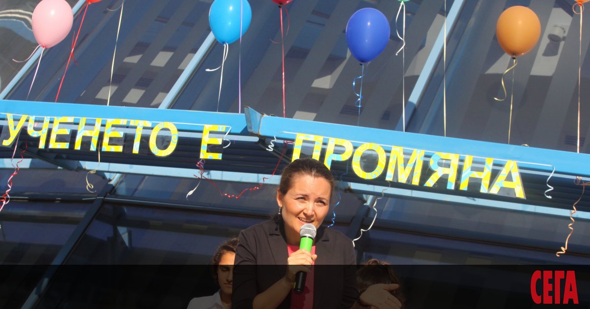 Рядко се намират политики, от които има видими (почти) само