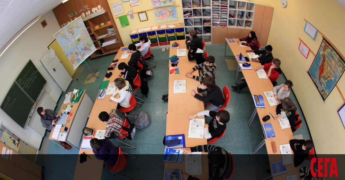 Една учителка, един чин, една ученичка и много шум, но