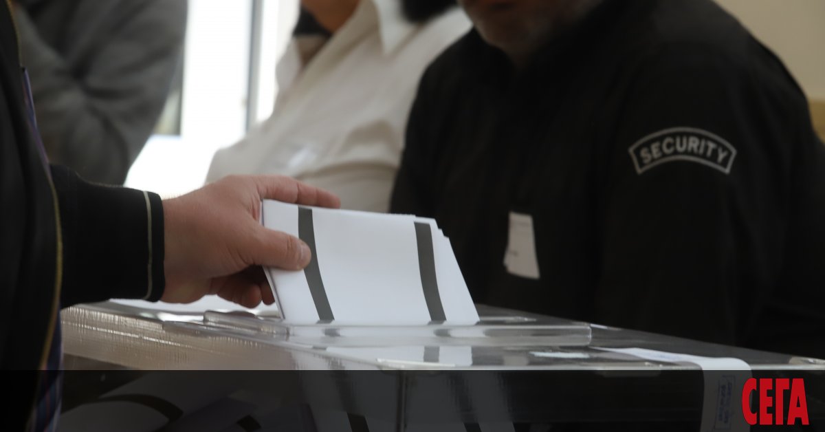 Изходът от балотажа в София в неделя се очертава като