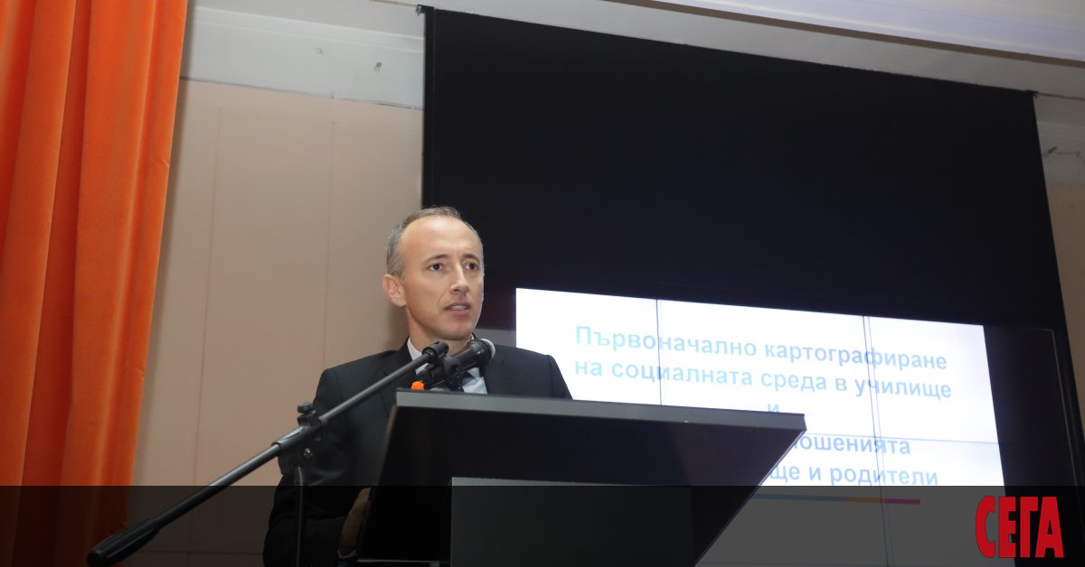 Само 20% от студентите у нас ходят редовно на лекции,