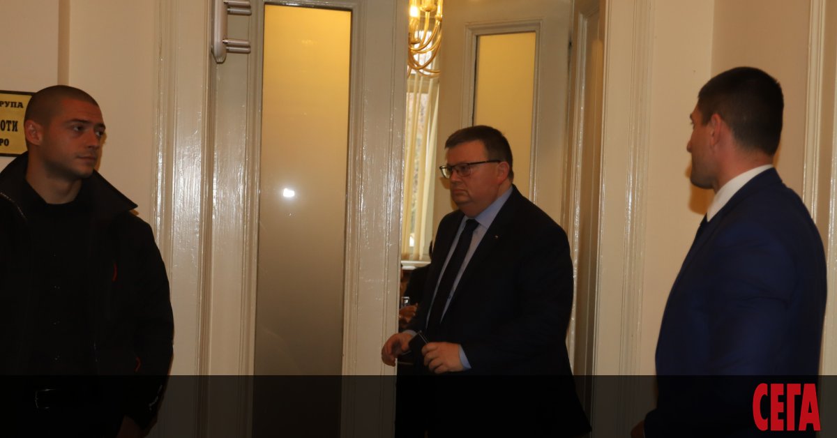 Премиерът и лидер на ГЕРБ Бойко Борисов удобно прехвърли цялата