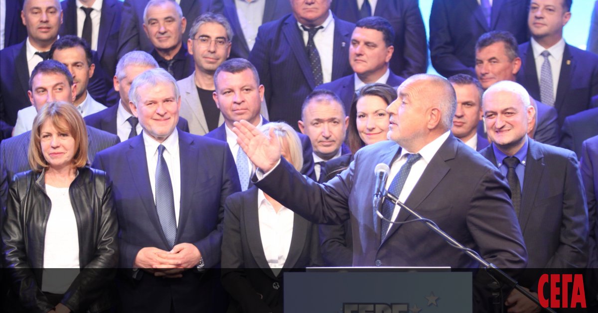 Самокритиката не е сред силните черти на политиците. Твърде самовлюбени