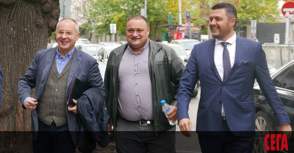 Симбиозата между ГЕРБ и ДПС при буквалното разпределяне на малките и