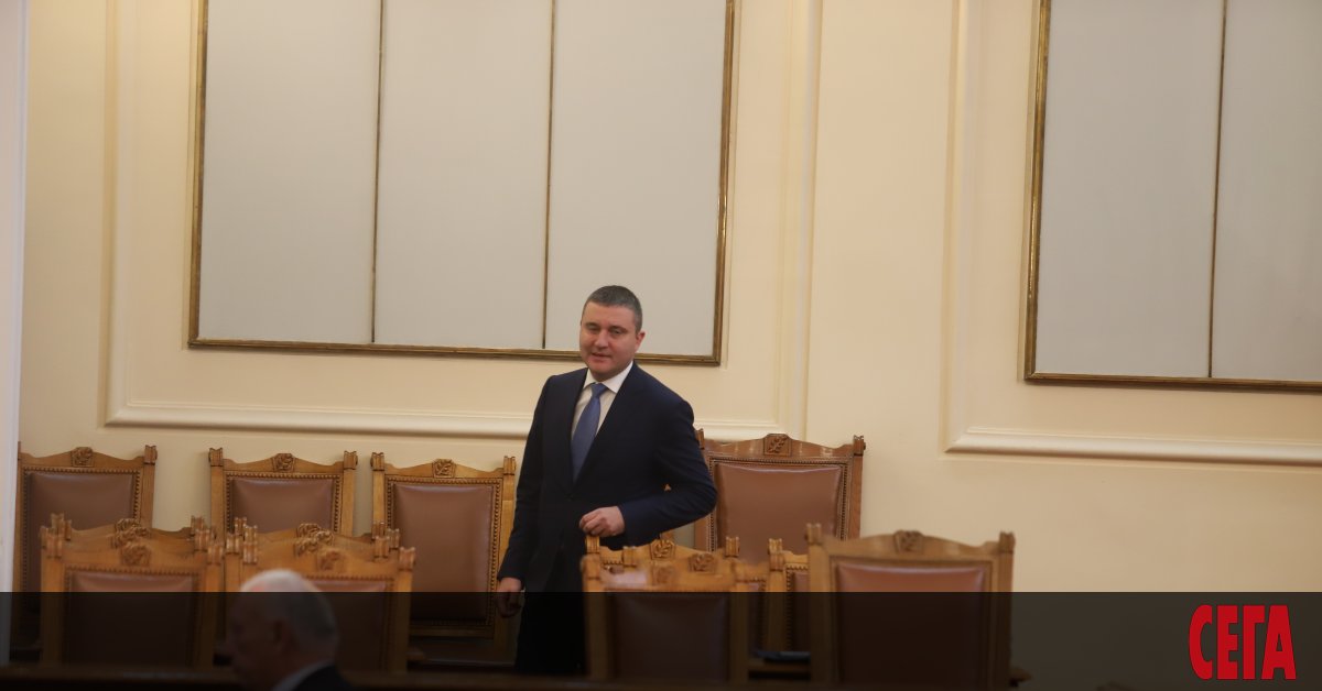 Макар че ГЕРБ официално обеща да не вдига и да