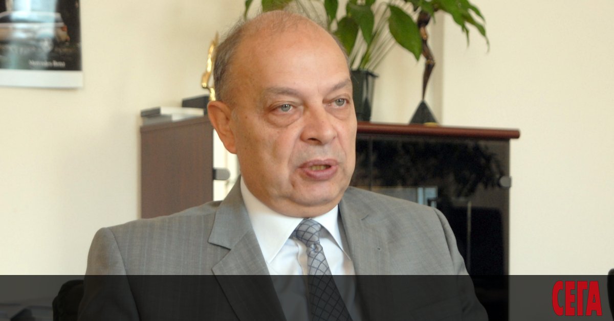 - Професор Веселинов, в продължение на две години вие предупреждавате,