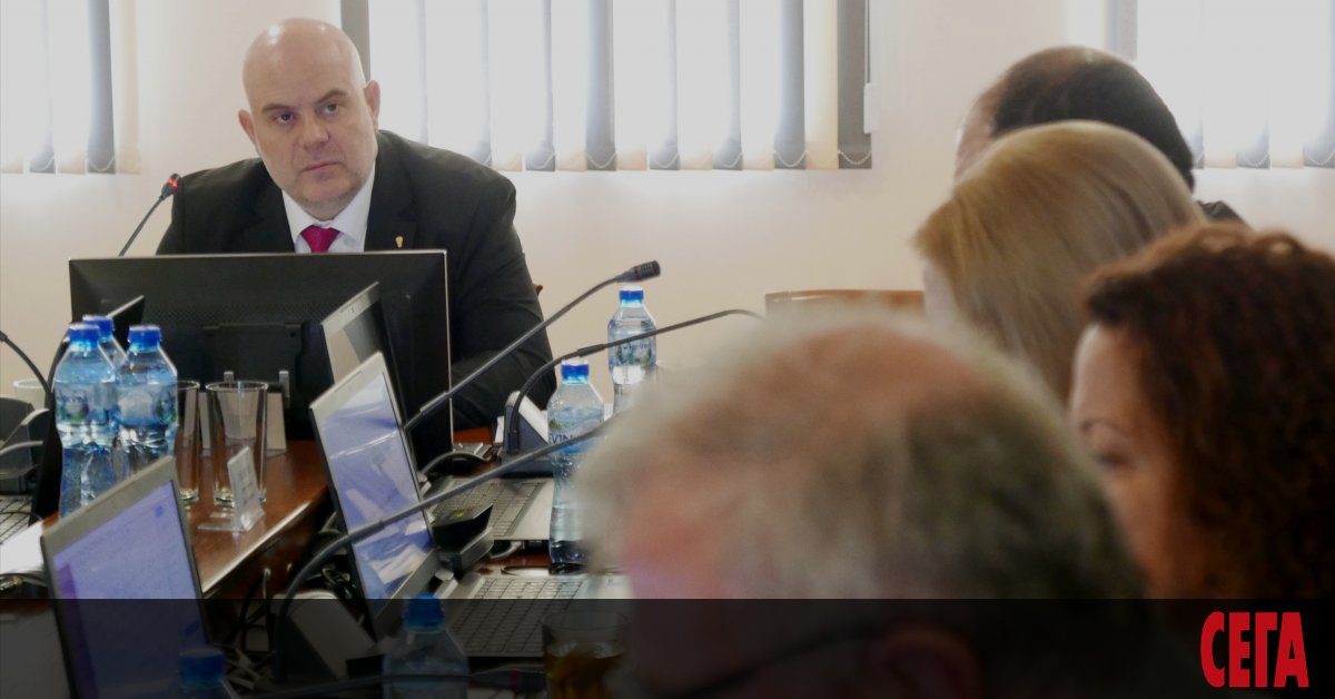 За първите си 100 дни като главен прокурор Иван Гешев