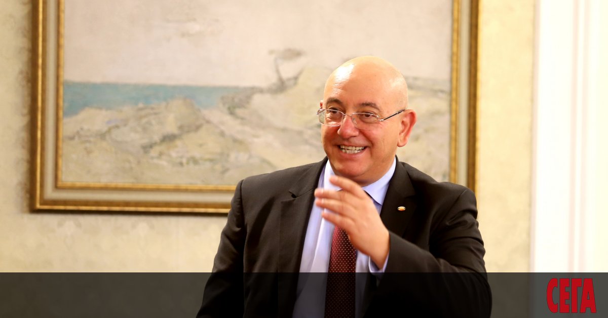 Шламохранилището на ТЕЦ Република в Перник, което заради скъсана дига