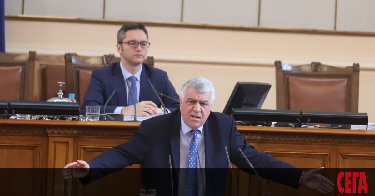 Изключително странно е предложението на премиера (ца промяна в конституцията и