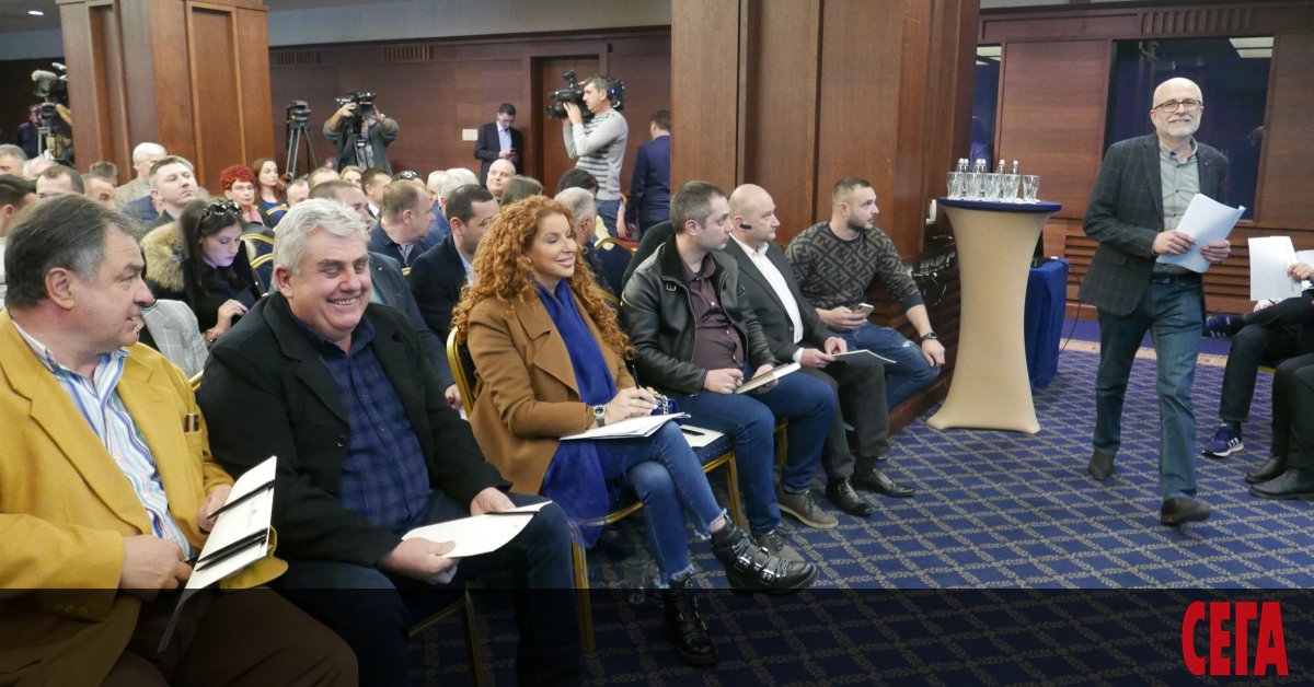 Проблемите с тол системата, която трябва да тръгне на 1