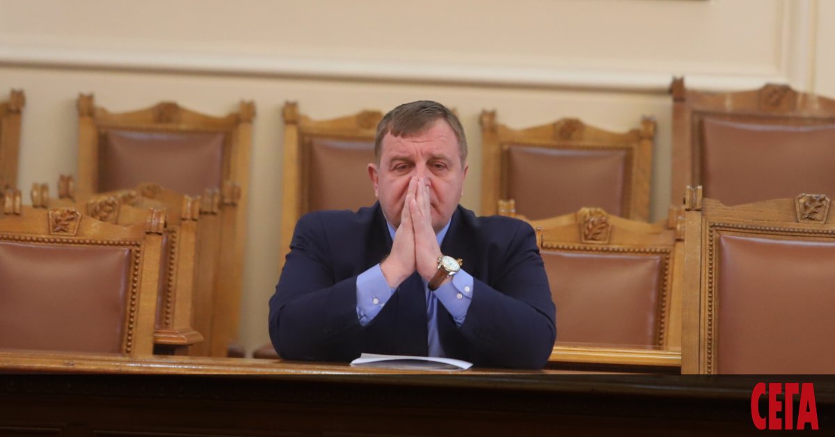 Българският вицепремиер и министър на отбраната Красимир Каракачанов обвини днес