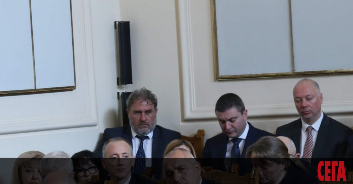 Единодушно и с внушително мнозинство от 201 гласа, народните представители