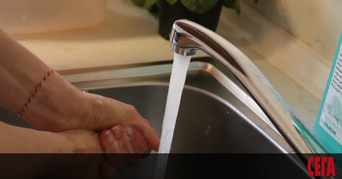 От началото на август водата от чешмите на домакинствата в