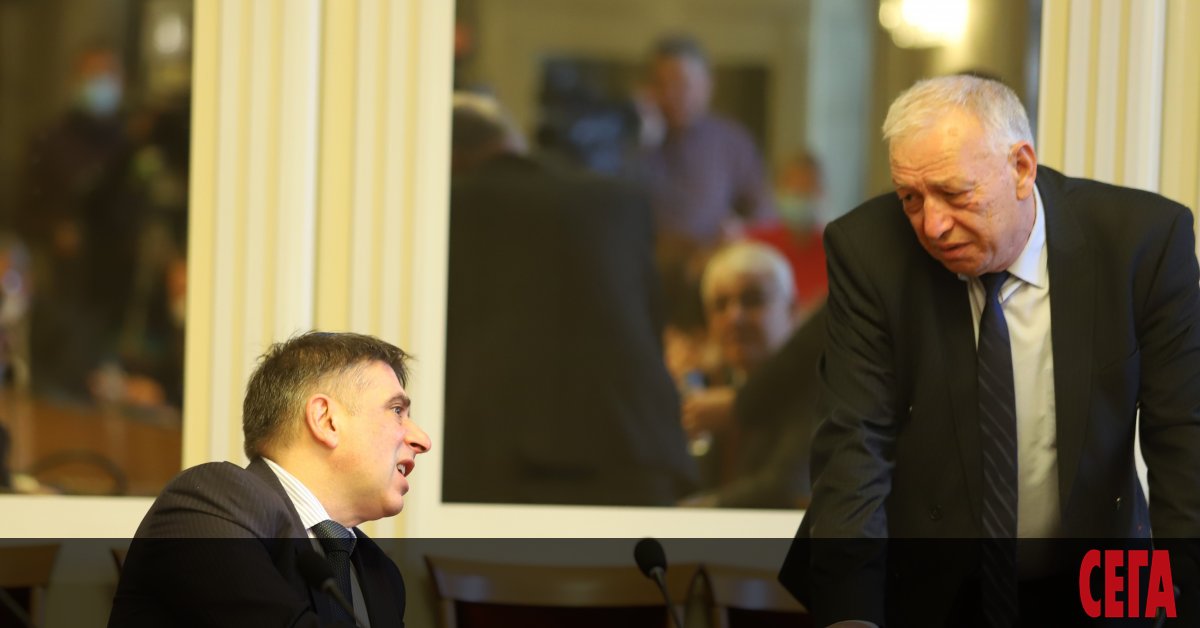 Парламентът се събра на извънредно пленарно заседание, за да обсъди