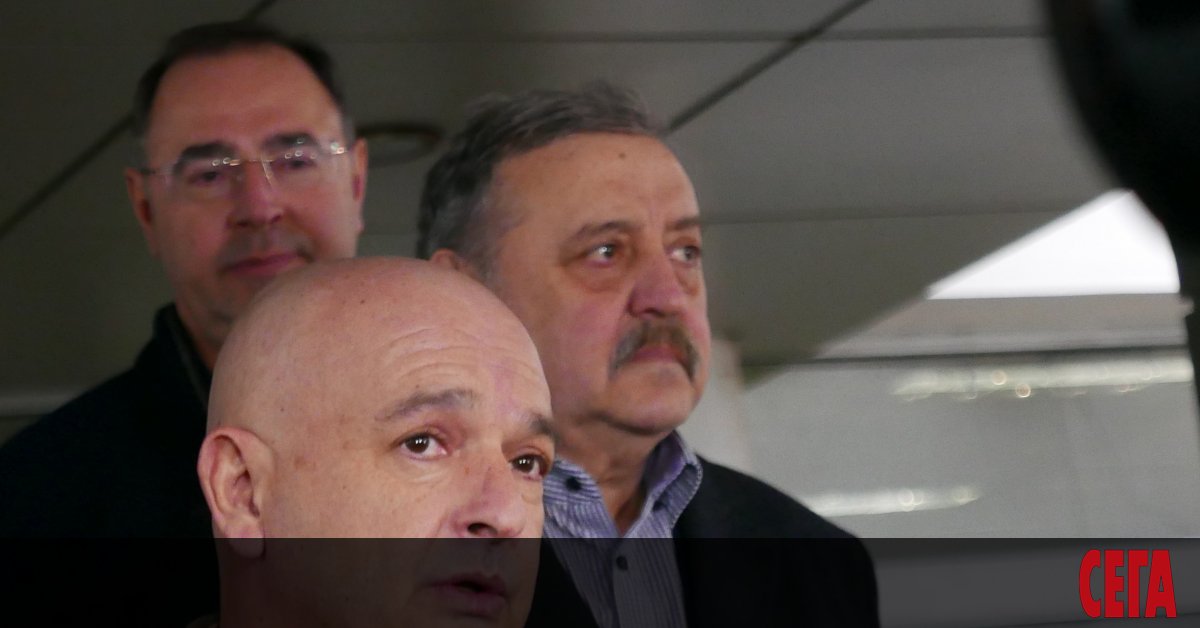 Има 8 съмнителни проби в Габрово и Плевен, те ще