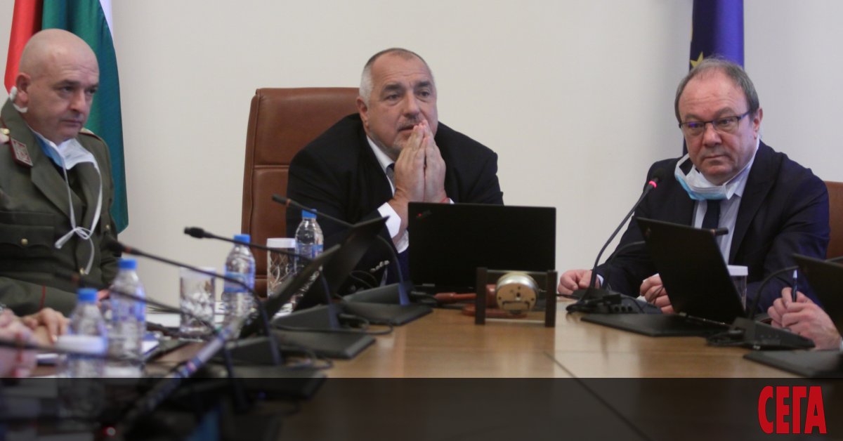 Има още два случая на коронавирус, вече са общо шест.