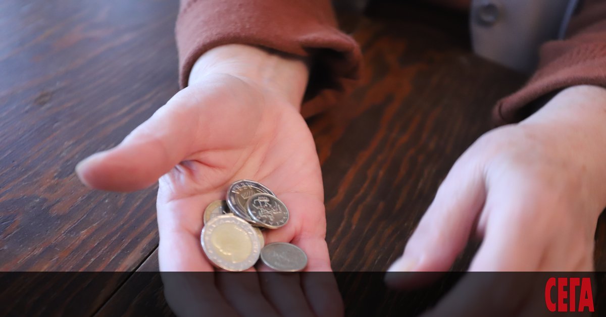 От 1 юли пенсиите се осъвременяват с 6.7%. Двойно по-голямо