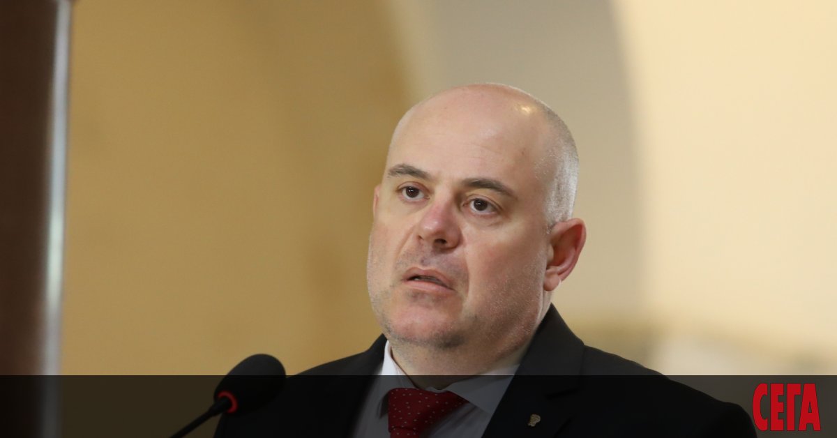 Главният прокурор Иван Гешев е категоричен, че решението за екстрадицията