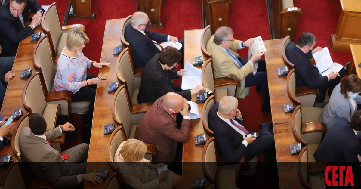 От днес България не е в извънредно положение, а в