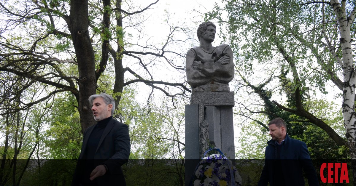 Шест оставки в Левски се очакват на 13 май. Това