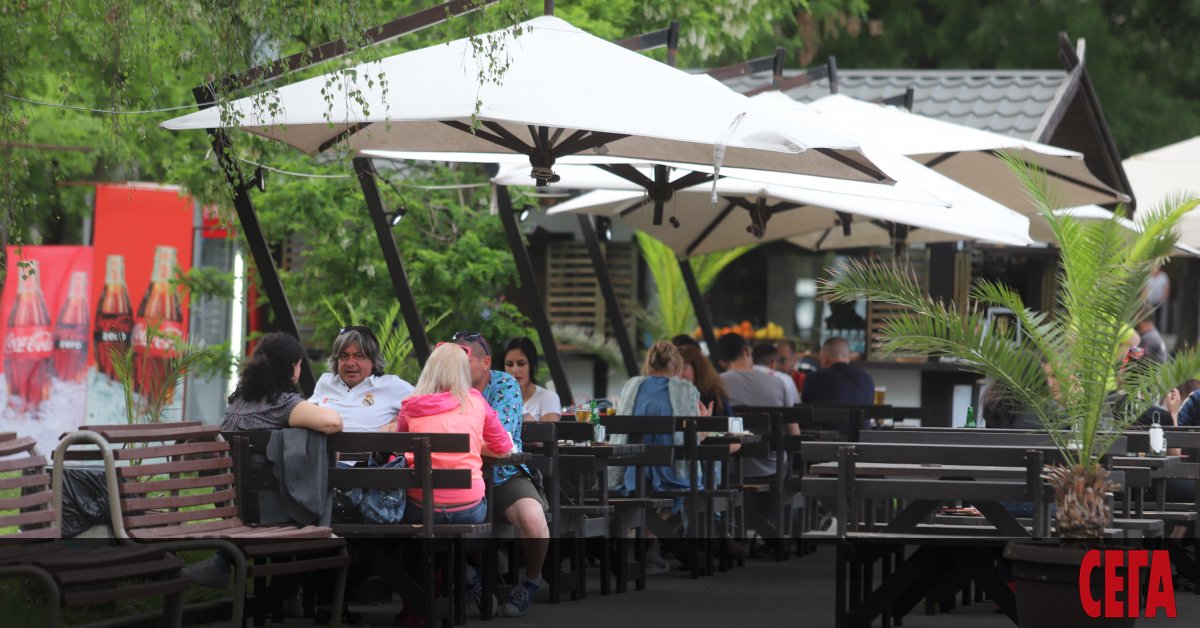 Собственици на малки хотели и къщи за гости по Черноморието