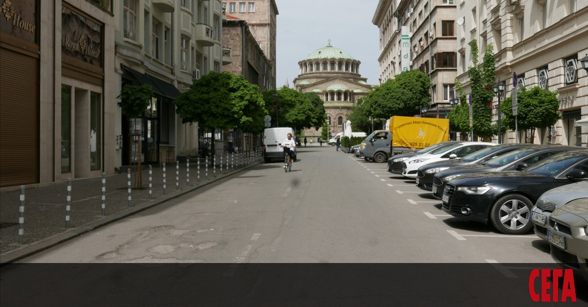 До края на юни движението по централната софийска улица Съборна