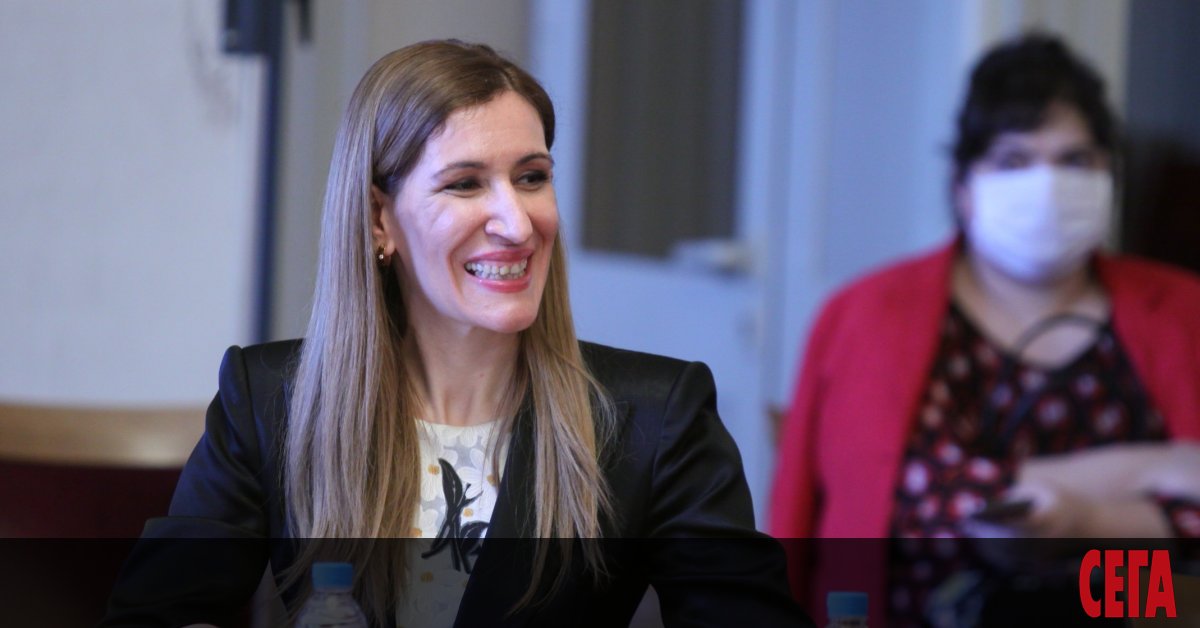 След седмица всички основни туроператори отварят чатърните си програми с