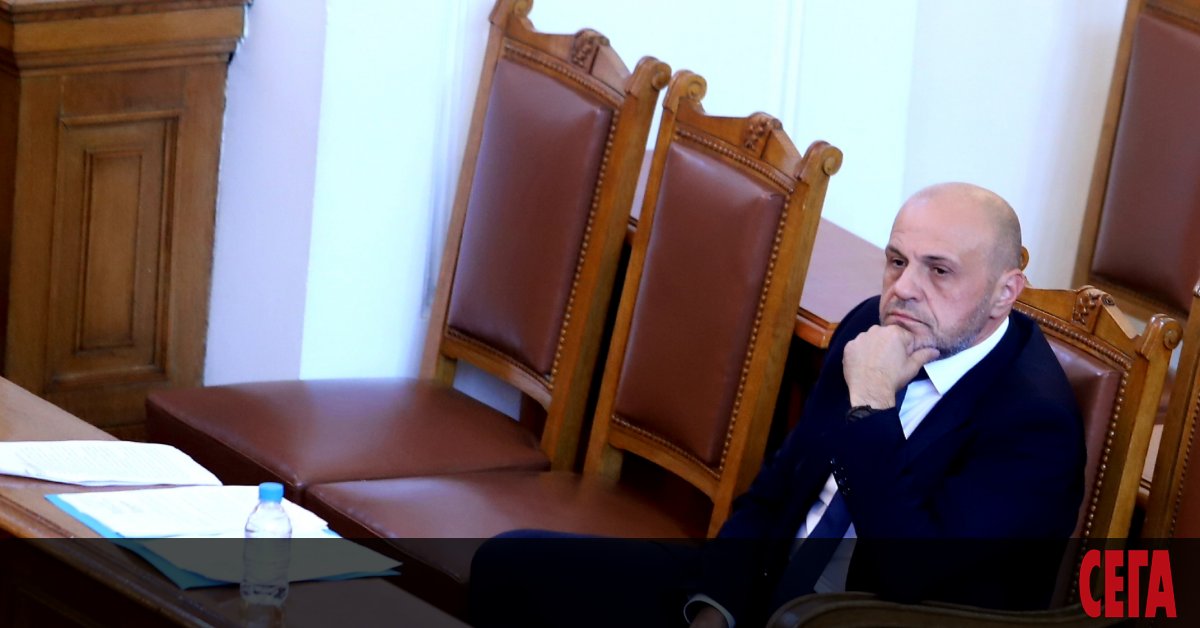 Части от записите ми звучат автентични, части от тях –