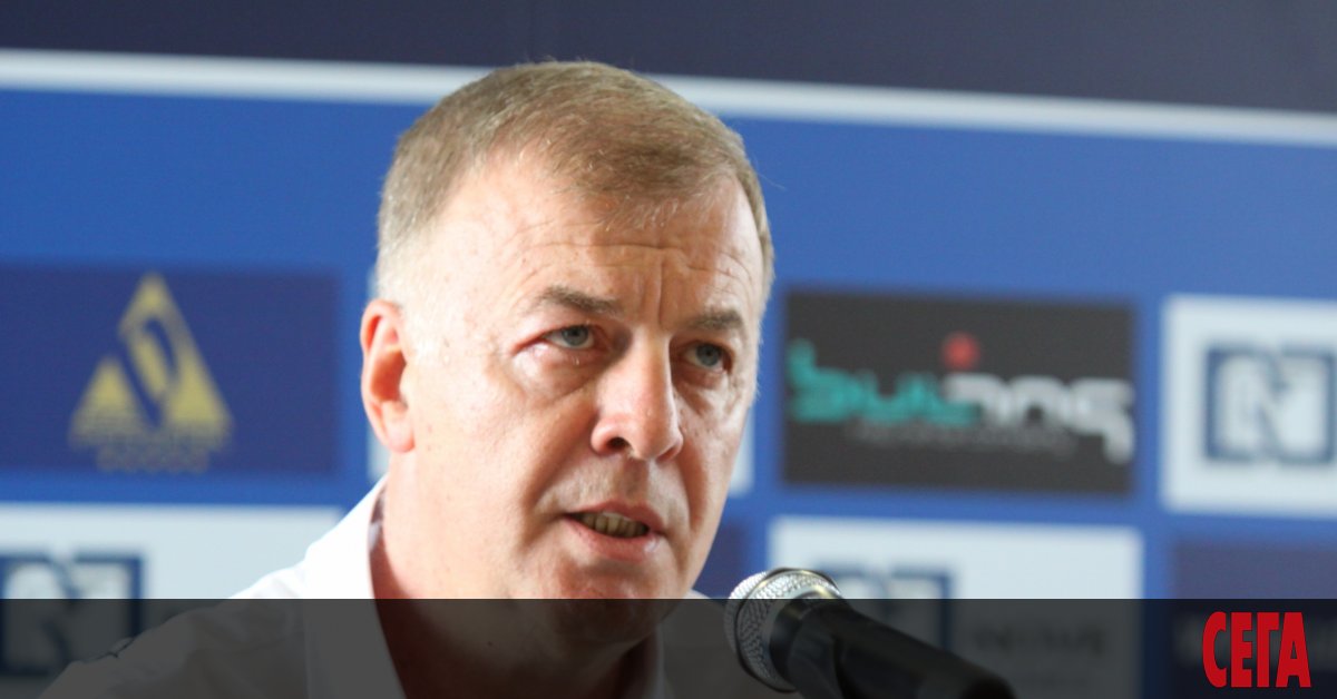 Георги Тодоров ще остане треньор на Левски и през следващия