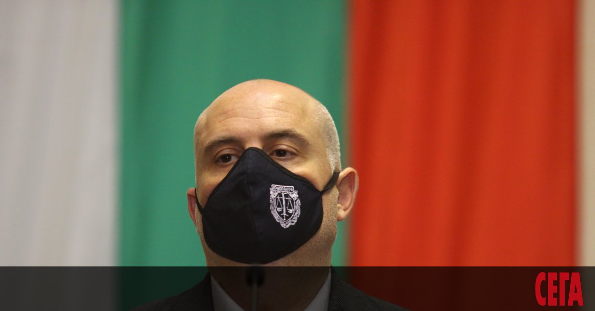 Хората искат оставката на Иван Гешев, защото са с нулево