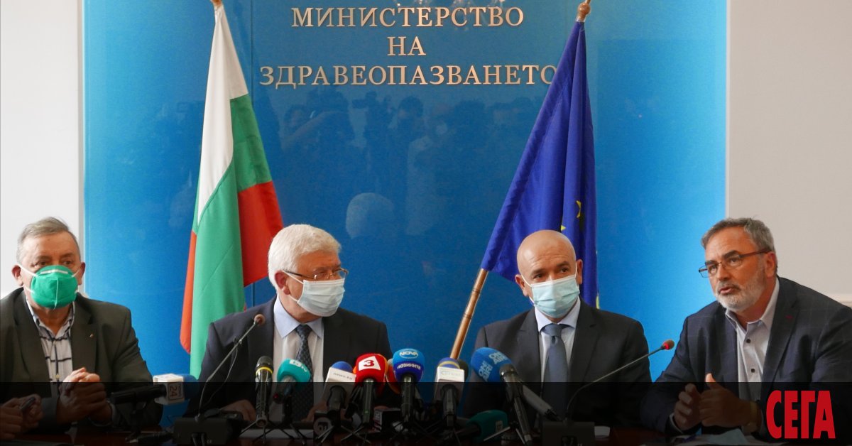 След като през изминалото денонощие случаите на коронавирус достигнаха 240,