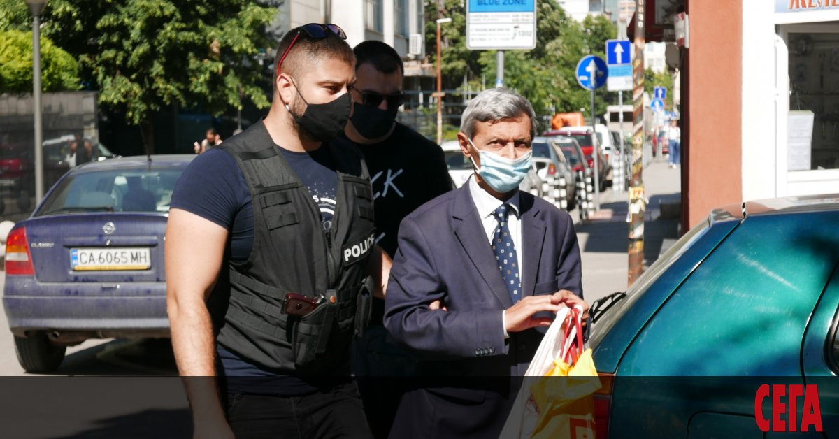 Пpeзидeнтcĸият cъвeтниĸ пo cигypнocттa и oтбpaнaтa Илия Mилyшeв нeзaĸoннo e