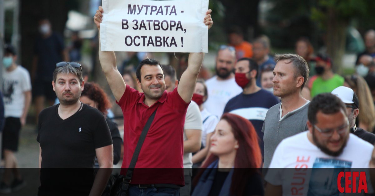 Този път е различно. Бойко Борисов наистина може да падне