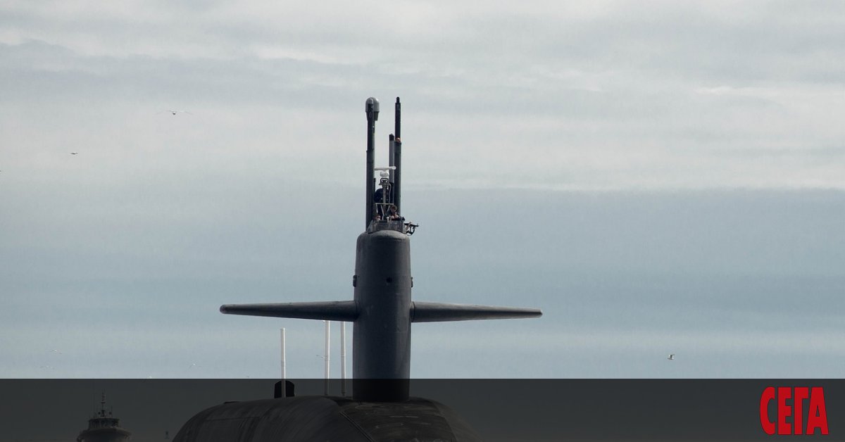 Турска подводница се е приближила до нос Сунио в област Атика,