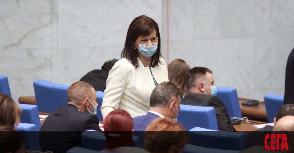 В опит да поправят лоши редакции на текстове в Закона за