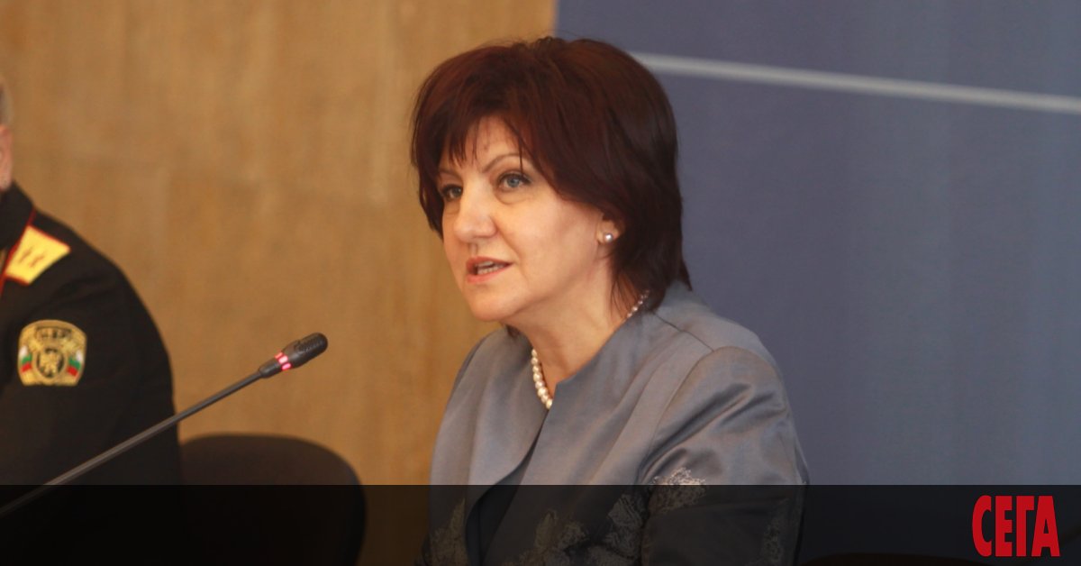 Цвета Караянчева – председателят на Народното събрание, издигнат от ГЕРБ,