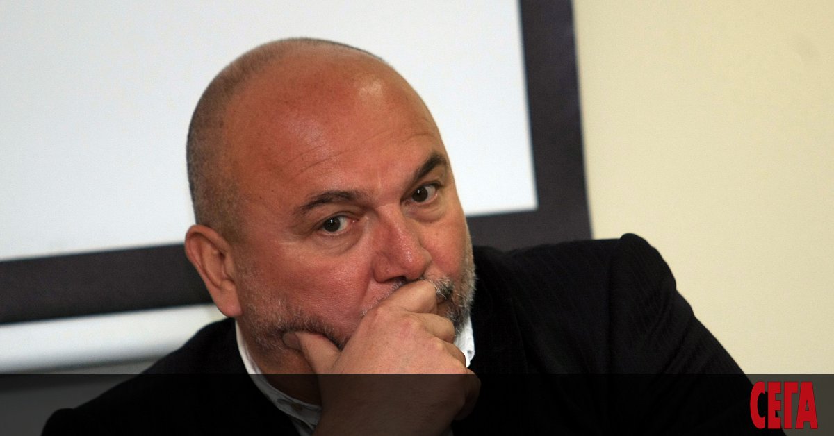 - Г-н Дацов, премиерът и финансовият министър се похвалиха, че