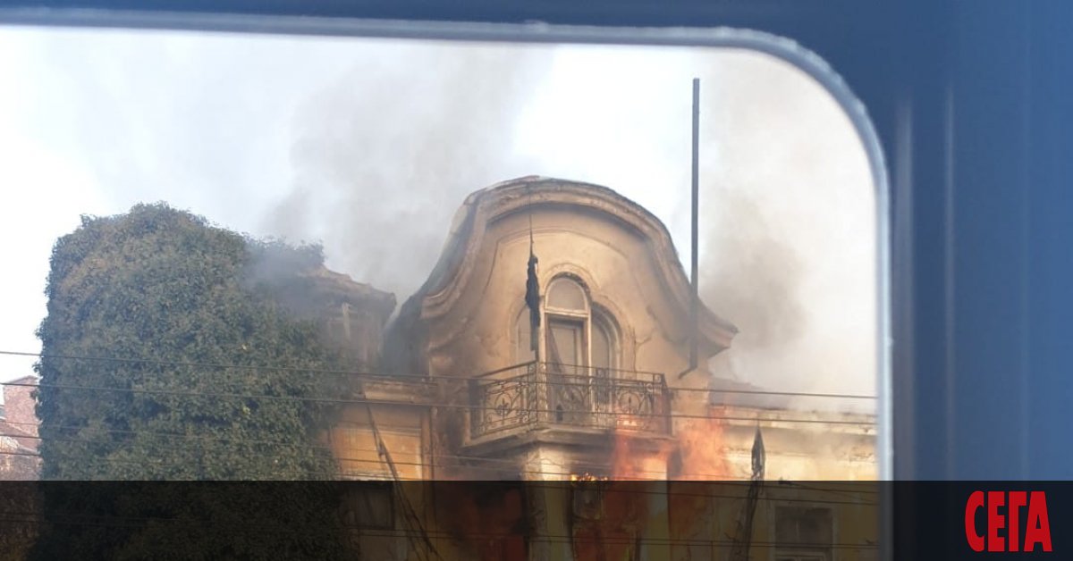  Поредна сграда, която е паметник на културата, горя в центъра