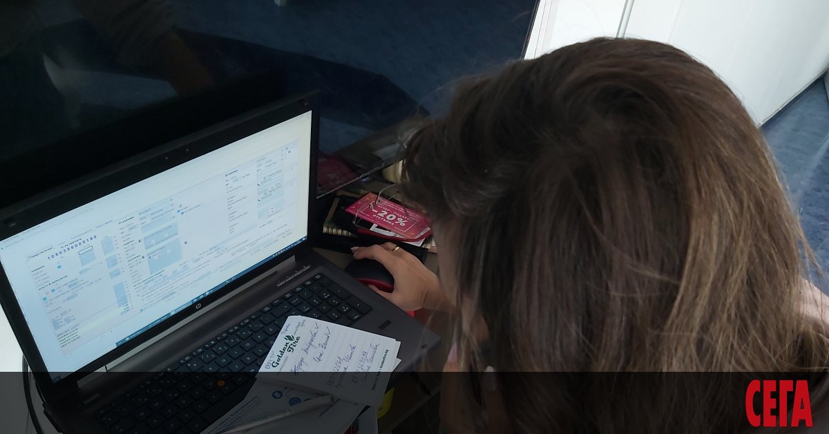 Да се даде локална автономия на училищата да преценят колко