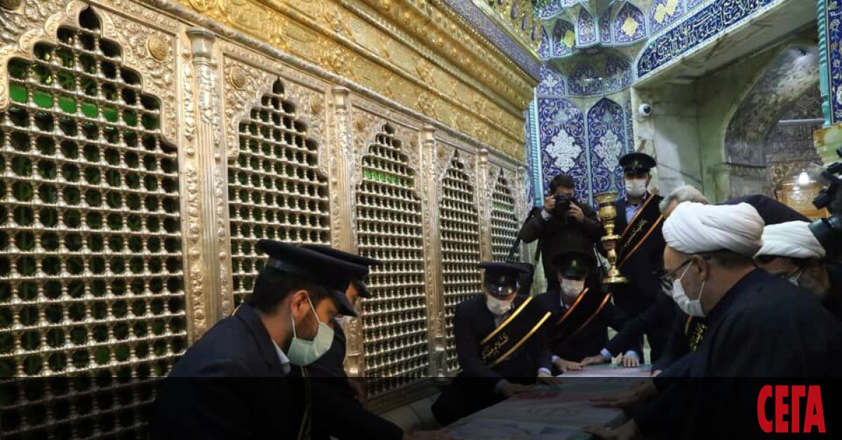 Иранският ядрен физик Мохсен Фахризаде се е движел в брониран