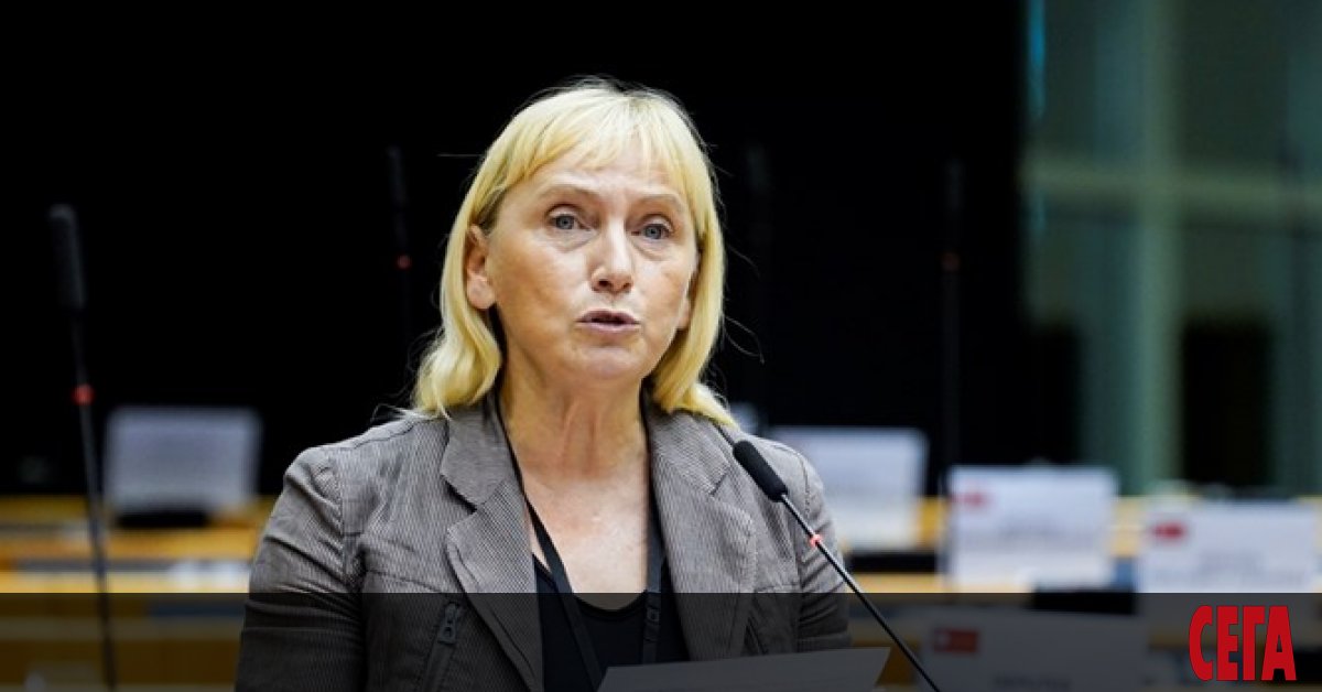 ГЕРБ и ДПС изпаднаха в парадоксалното положение да гласуват вчера