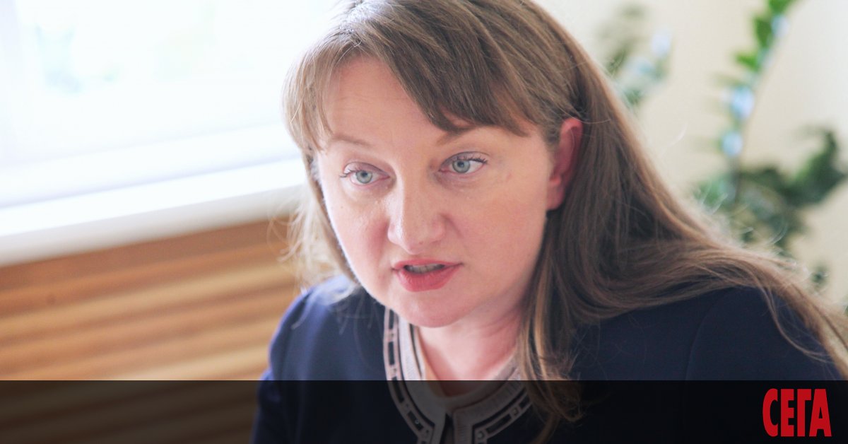 Възможно е да има стъпково отваряне - на всеки две